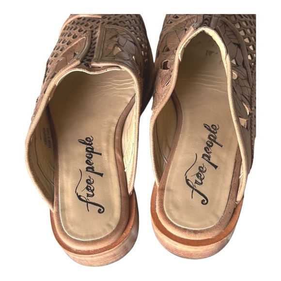 Free People Paramount Laser Cut Out Leather Mules Slides India sz 7.5 - Picture 7 of 7